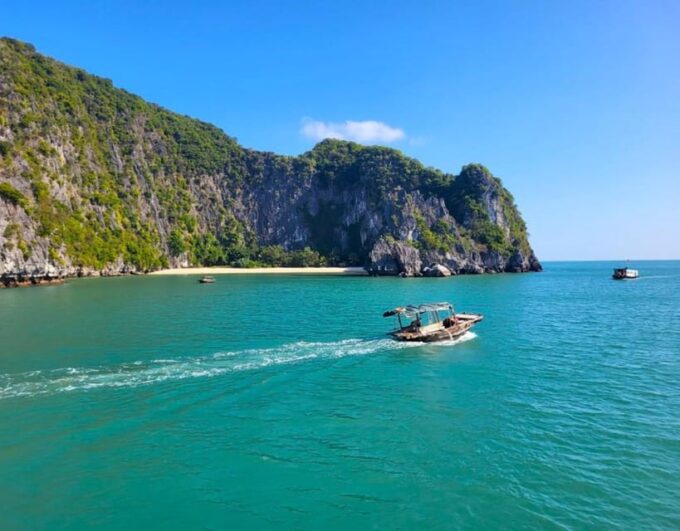 Best Cat Ba Cruise 2D1N: Fishing Village, Kayak, Biking - Reserve and Pay