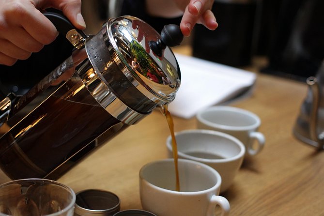 Best Coffee Brewing Workshop in AVOEDEN Cafe - Knowledgeable Barista Guidance