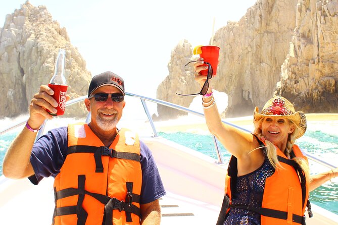 BEST COMBO CABO ARCH CLEAR BOAT & CITY TOUR La Paz & Todos Santos - Inclusions and Meeting Details