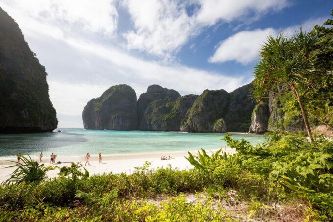 Best Early Morning Tour to Avoid the Crowds at Maya Bay - Group Size and Personalization