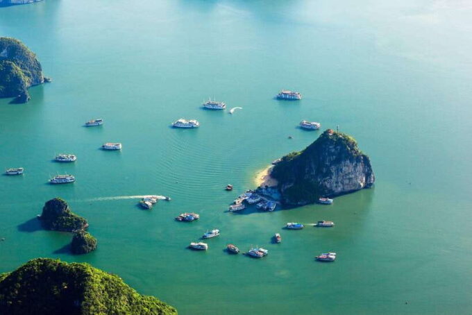 Best Halong Day Boat Tour: Lunch, Kayak, Caves, TiTop Island - What to Expect