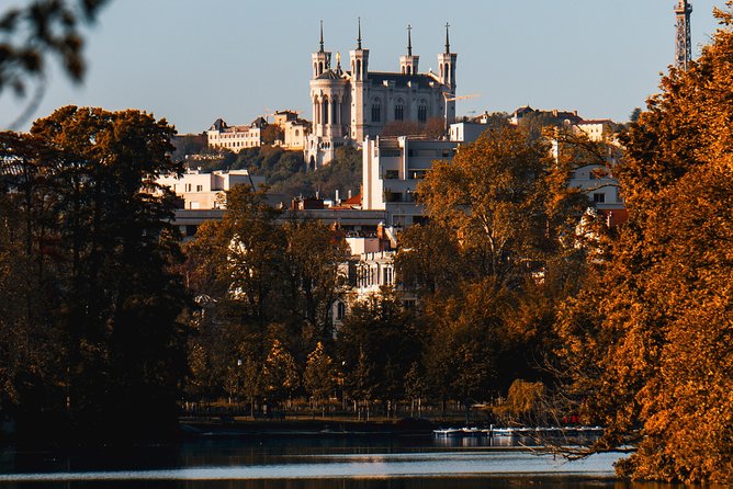Best Intro Tour of Lyon With a Local - Embracing the Gastronomic Scene