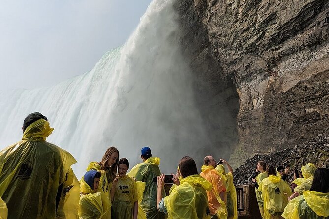 Best Niagara Falls Attractions + Tour: Journey Behind Falls, Boat - Group Size and Capacity