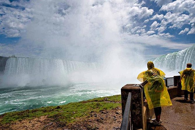 Best Niagara Falls Canada 3-Hour Tour W/Boat & Behind the Falls - Accessibility and Accommodations