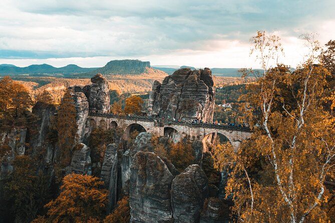 Best of 2 Countries in 1 Tour: Bohemian Saxon Switzerland - Discovering Pravcicka Gate