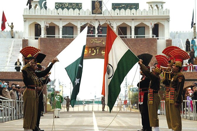 Best of Amritsar - Day Trip to Golden Temple With Wagah Border - Witnessing the Wagah Border Ceremony