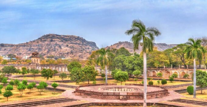 Best of Aurangabad With Caves (Full Day City Tour by Car) - Tour Experience
