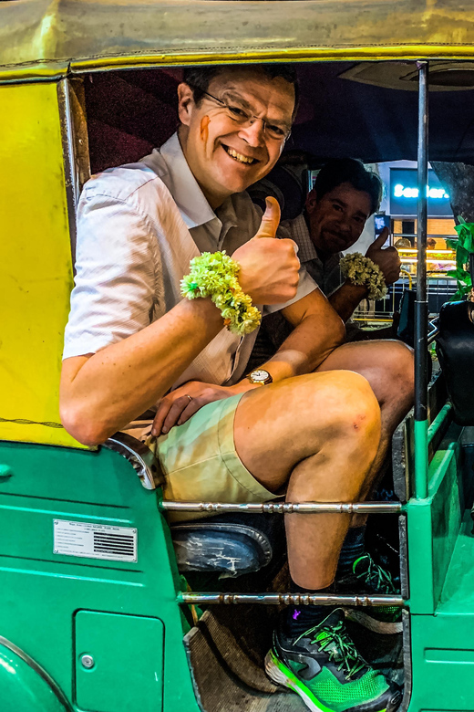 Best of Bangalore in a Tuk Tuk - Private Tour for 3 Hours - Visiting KR Market and Brahmins Coffee Bar