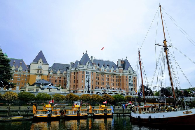 Best of Butchart Gardens City Highlights Private Tour - Butchart Gardens Experience