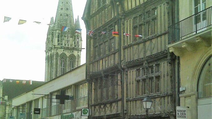 Best of Caen: Private Walking Tour With a Local - Enjoying an Authentic and Personalized Experience
