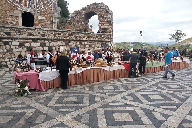 Best of Godfather and Taormina Tour With Street Food Tasting - Convenient Transportation and Accessibility
