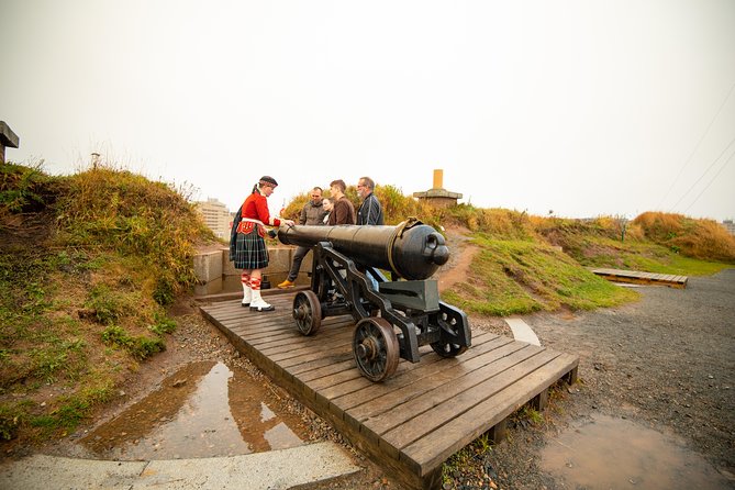 Best of Halifax Small Group Tour With Peggys Cove and Citadel - Customer Reviews and Recognition