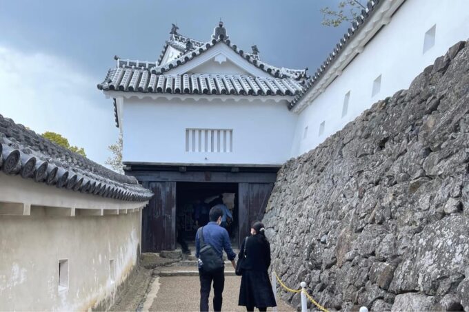 Best of Himeji Castle and Gardens: 3hr Guided Walking Tour - Pickup and Drop-off Locations