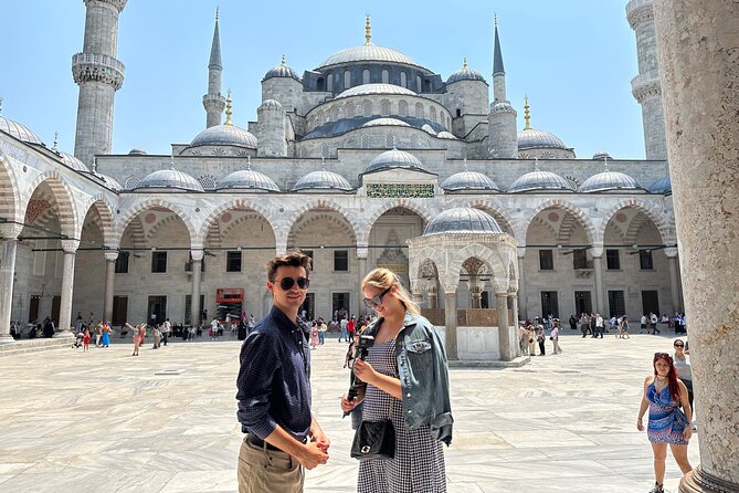 Best of Istanbul: Basilica Cistern - Blue Mosque - Grand Bazaar - Carpet Weaving Workshop