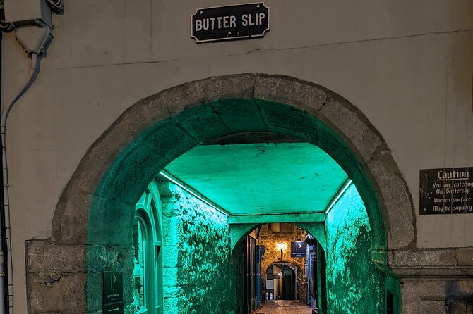 Best of Kilkenny, Two Hour Walking Tour With a Qualified Guide - Discovering Hidden Gems