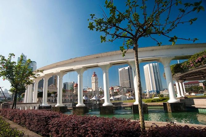 Best of Kuala Lumpur City Tour Including National Museum and National Monument - Itinerary Highlights