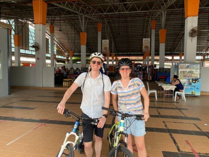 Best of Kuching: Heritage & Kampong Bike Tour - Getting to the Starting Point