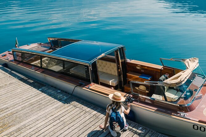 Best of Lake Como: Guided Visit to Villa Carlotta + 1 H Private Watertaxi Cruise - Experiencing the Private Watertaxi Cruise