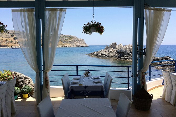 BEST OF LINDOS & RHODES - LUNCH BREAK & WINE TASTING - 19p / 7h - Physical Fitness Requirement