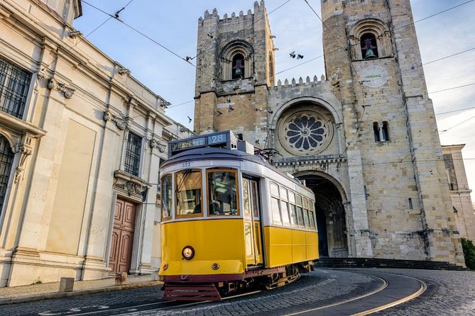 Best of Lisbon City Highlights Private Tour - Lisbons Major Sights and Sounds