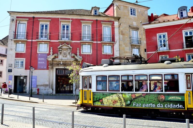 Best of Lisbon Walking Tour: Rossio, Chiado & Alfama - Experience Highlights