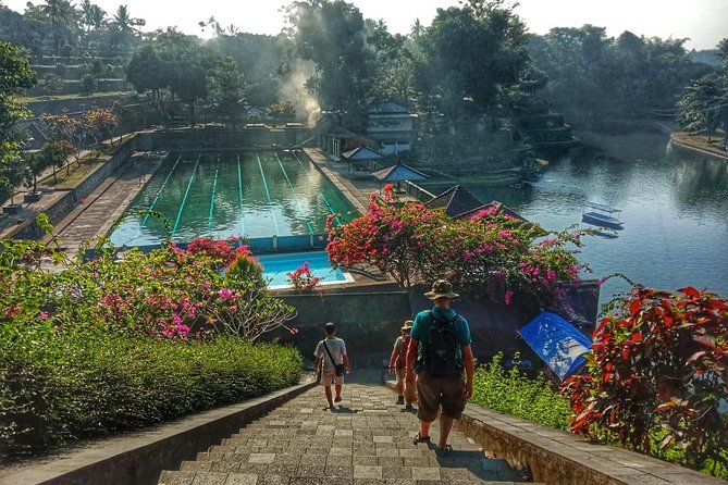 Best of Lombok: Native, Culture, Nature & Waterfall Day Trip - Key Points