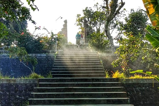 Best of Lombok: Native, Culture, Nature & Waterfall Day Trip - Cascading Waterfalls and Natural Pools