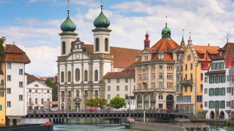 Best of Lucerne: Private Walking Tour With a Local - Scenic Views of Lake Lucerne and Musegg Wall