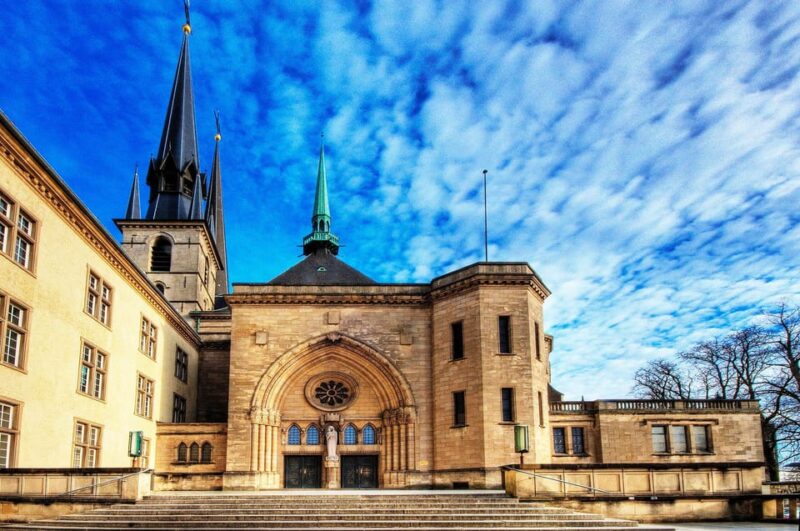 Best of Luxembourg and Dinant Private Tour From Brussels - Exploring Luxembourg City