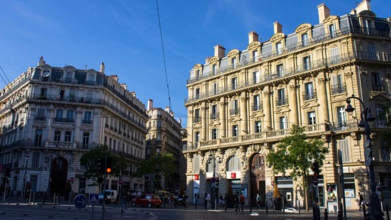 Best of Marseille: Private Walking Tour With a Local - Indulging in Marseilles Vibrant Food Scene