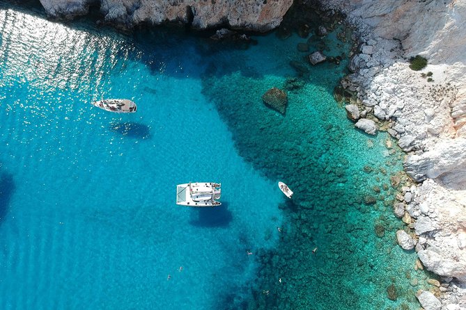 Best of Milos and Poliegos Catamaran Snorkelling Cruise With BBQ - Capturing Memories With the Go-Pro Camera