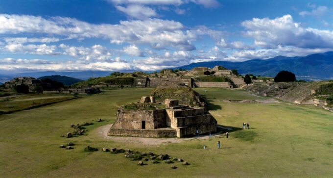 Best of Monte Albán and Visit Two Villages Arround - Important Considerations