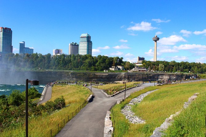 Best of Niagara Falls, USA, Cave of the Winds + Maid of the Mist - Additional Information and Accessibility
