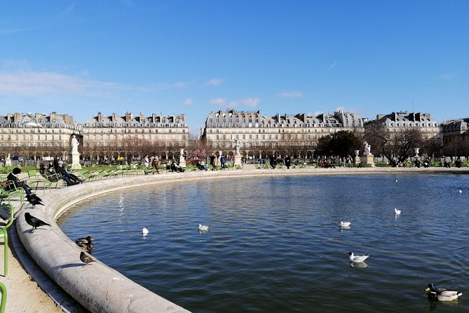 Best of Paris Private Walking Tour for Kids & Families - Experiencing Parisian Culture
