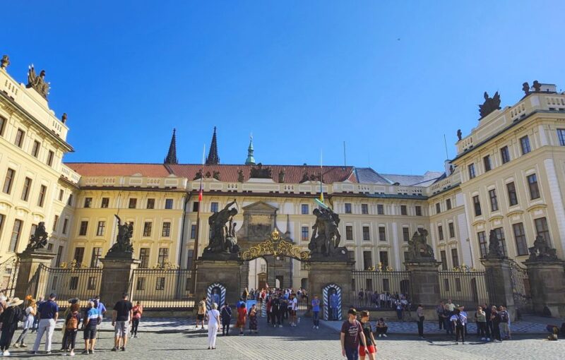Best of Prague Private Walking Tour - Key Attractions