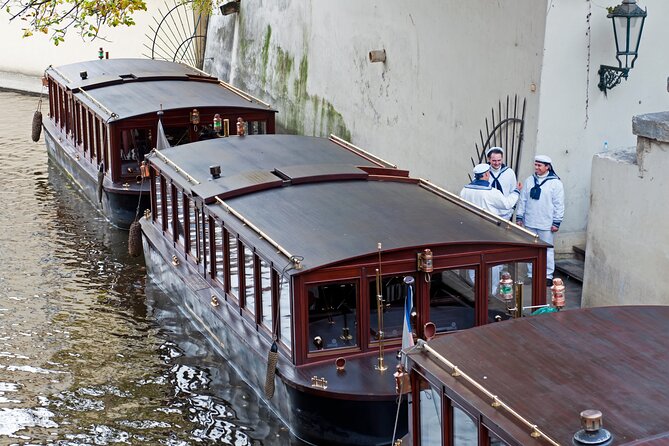Best of Prague Walking Tour and Cruise With Authentic Czech Lunch - Accessibility