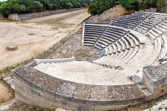 BEST of RHODES & LINDOS - FULL DAY GUIDED PRIVATE GROUP TOUR - up to 19 People - Meeting Point