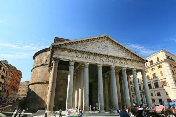 Best of Rome: Main Historic City Center Sights - Pantheon Admiration
