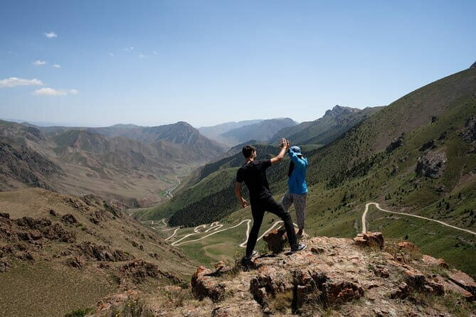 Best of Song Kul and Issyk Kul Lakes in 4 Days - Key Points