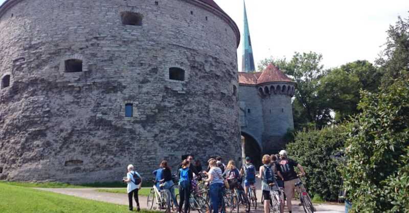 Best of Tallinn 2-Hour Bike Tour - Tour Overview