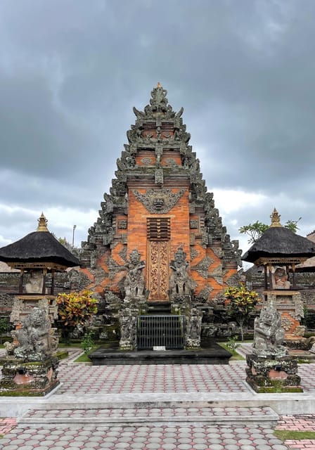 Best of Ubud Rice Terrace, Waterfall, Temple and Art Village - Tirta Empul Temple