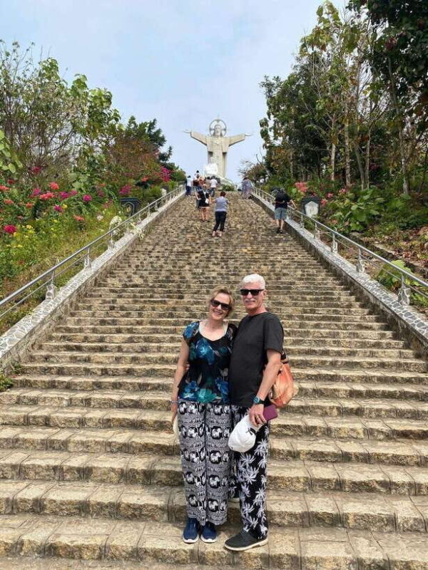 Best of Vung Tau Beach Private Tour From Phu My Port - Indulging in Delicious Seafood Cuisine