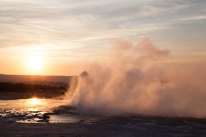 Best of Yellowstone - Guided National Park Safari Tour - Amenities Included
