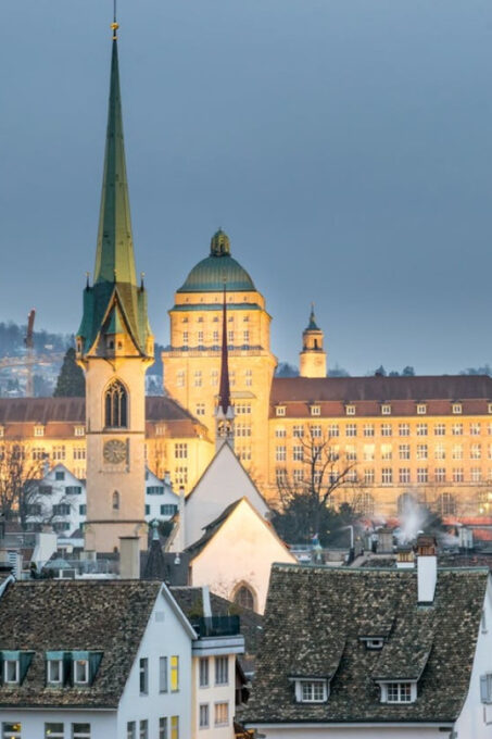 Best of Zürich: A Self-Guided Audio Tour in English - St. Peters Church and Weinplatz