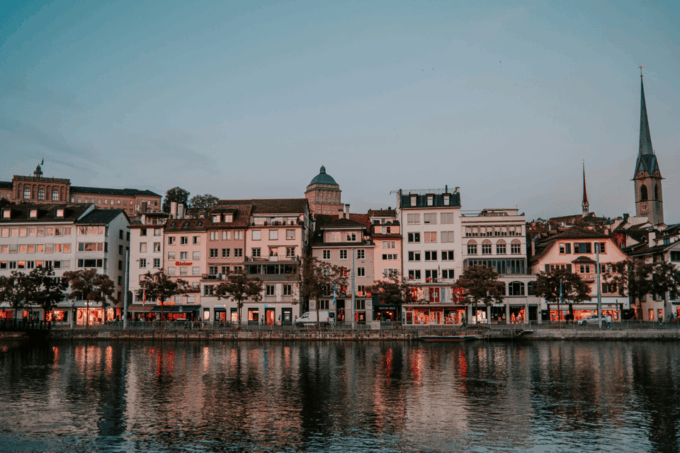 Best of Zürich: A Self-Guided Audio Tour in English - Marktgasse and Grossmünster