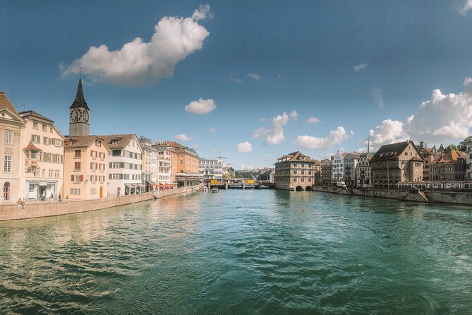 Best of Zurich and Surroundings - Extended City Sightseeing Tour - Exploring Zurichs Old Town