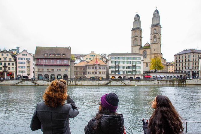 Best of Zurich Tour With Felsenegg Cable Car and Ferry Ride - Felsenegg Cable Car Journey