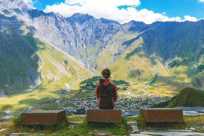Bestseller Day Trip to Kazbeg/Gergeti Delicious Lunch at Rooms - Tour Features