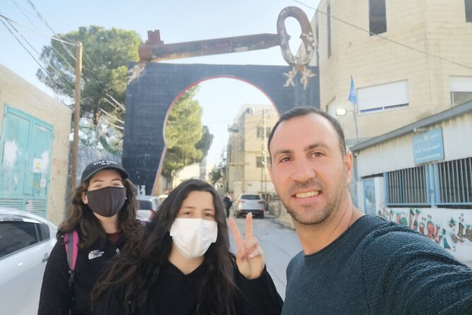 Bethlehem Private Tour - Engaging With Aida Refugee Camp Locals