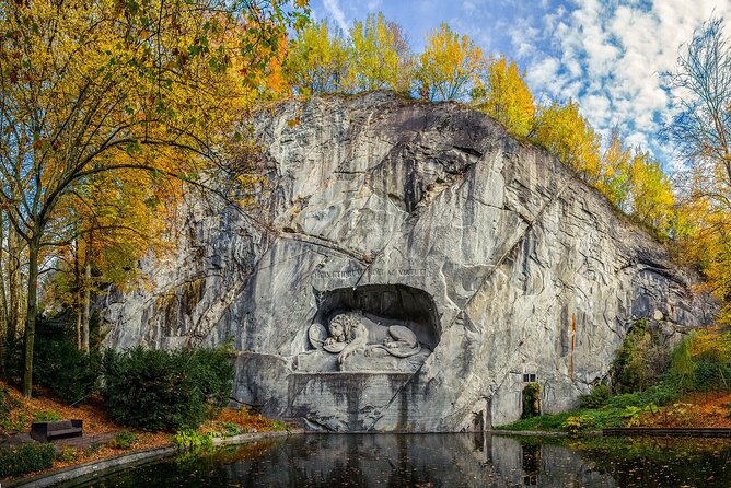 Between Lakes and Alps I 7-Day Guided Tour With Accommodation in Switzerland - Guided Walking Tours